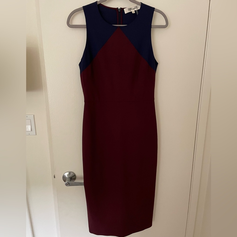 Diane Von Furstenberg Navy and Burgundy Wool Midi Dress Size 6